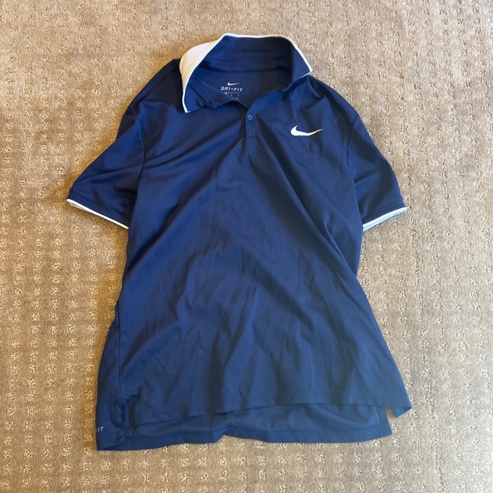Nike golf short sleeve tee size L